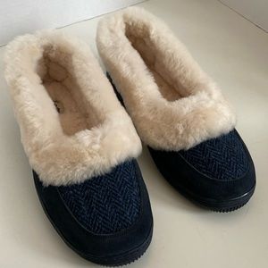 Snowpaw Sheepskin lined slippers with Harris Tweed from the UK